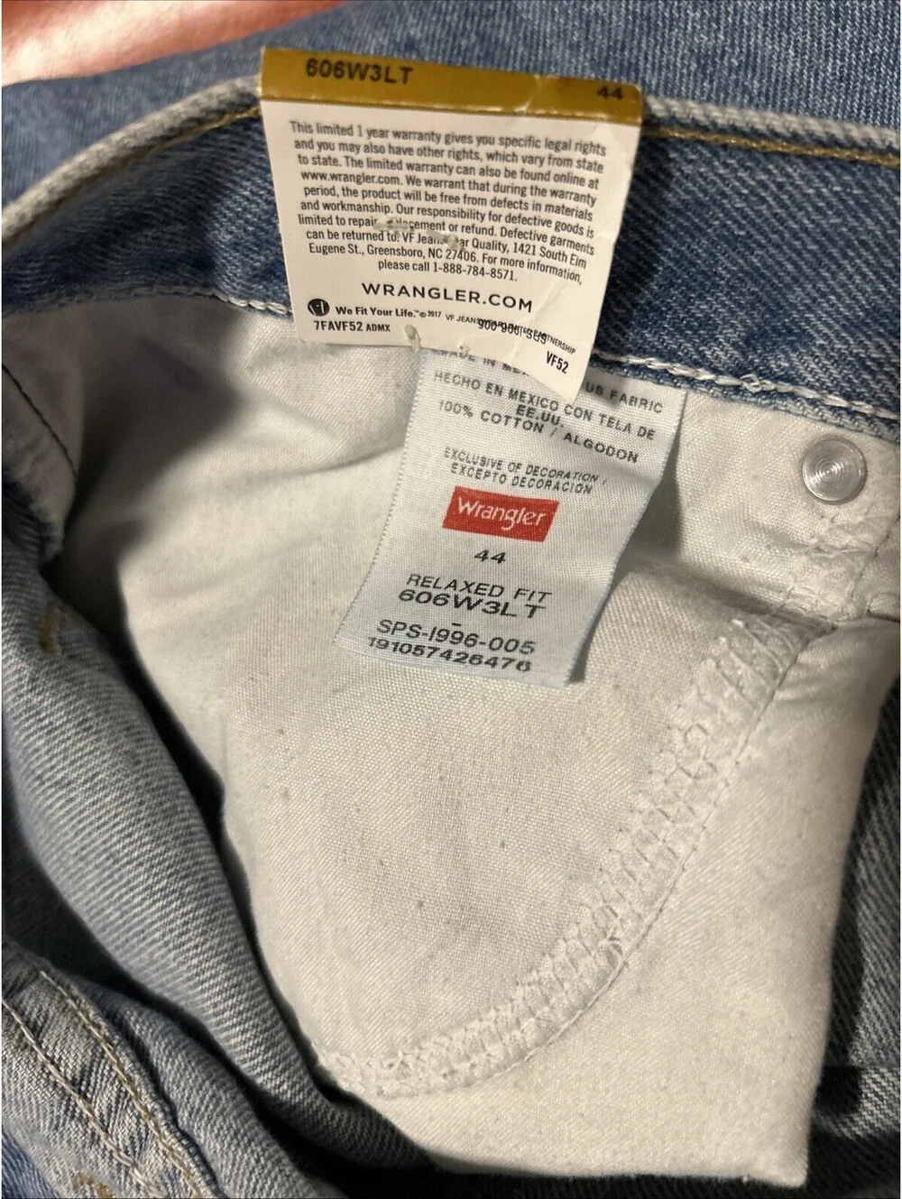 Wrangler Mens Size 44 Relaxed Fit Blue Jean Shorts New With Tags